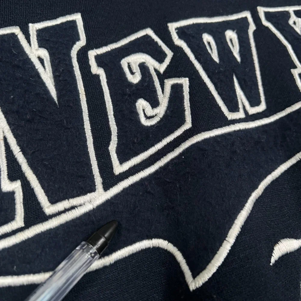 Vintage Adidas New York Yankees Sweatshirt Mens Large Navy Blue VTG 90s Crewneck